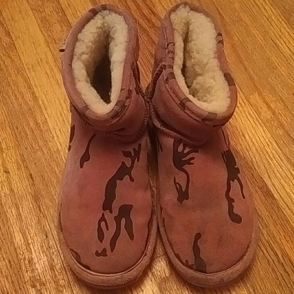 Bearpaw Boots Big Kid size 5 - Picture 3 of 6